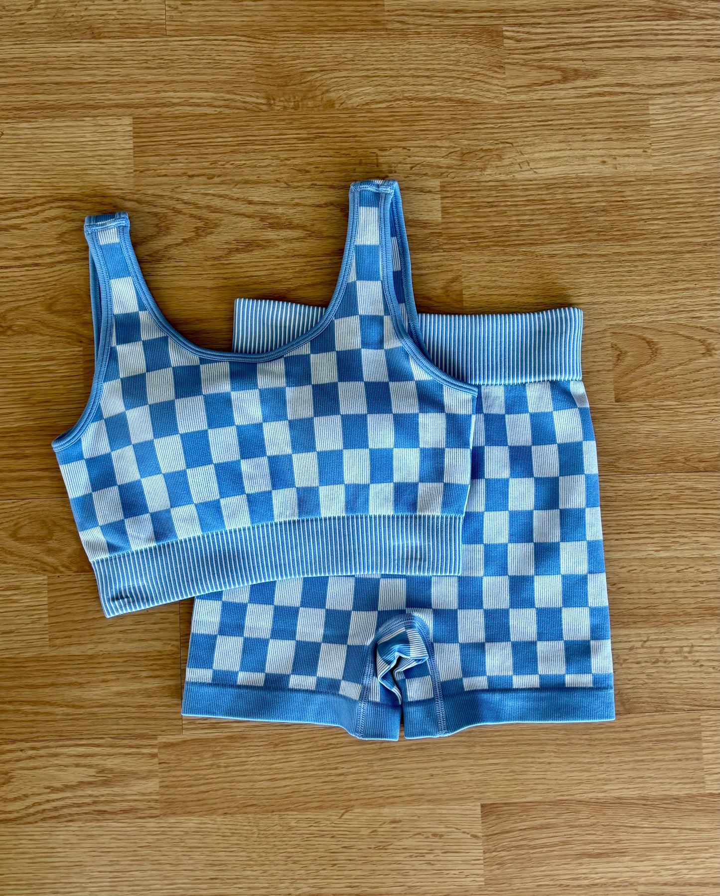 Checkered Set