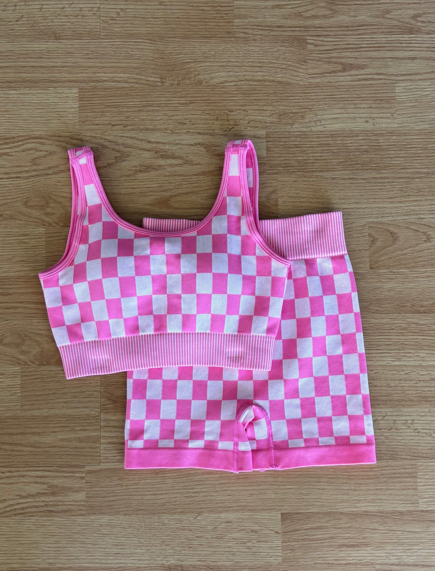 Checkered Set
